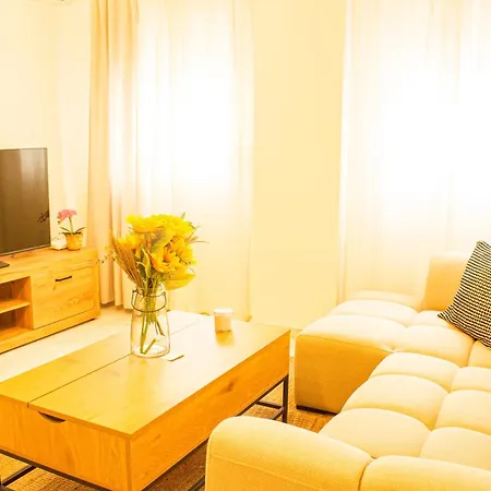 Naranja Apartment
